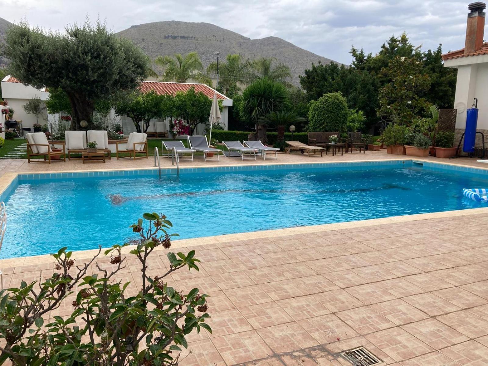 Villa Ribaudo Relax Мондело Екстериор снимка